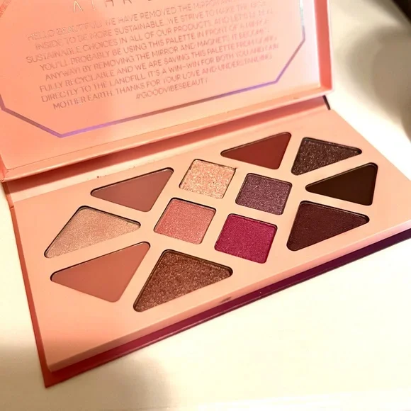 Athr Beauty Amethyst Crystal Eyeshadow Palette NEW - Picture 6 of 8